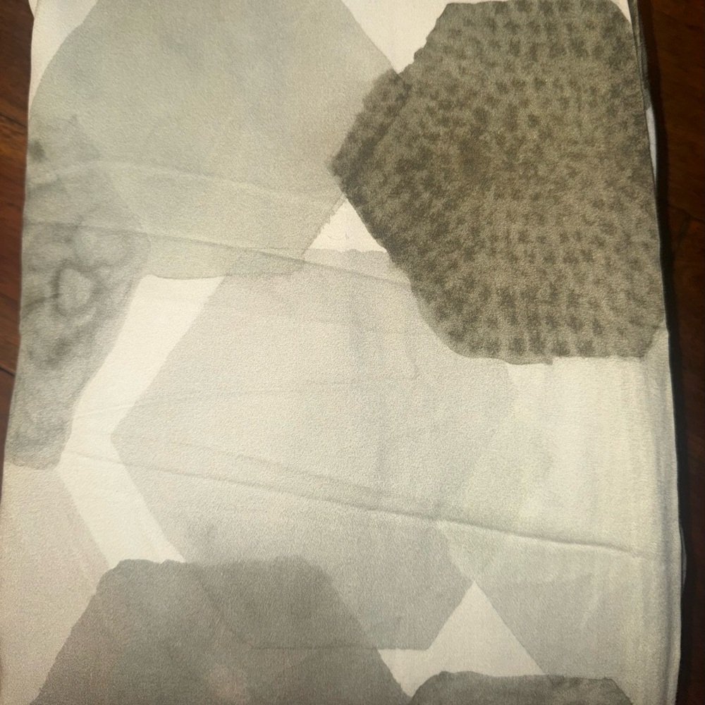 West Elm 100% Organic Cotton Geo Sateen Queen Duvet Cover.